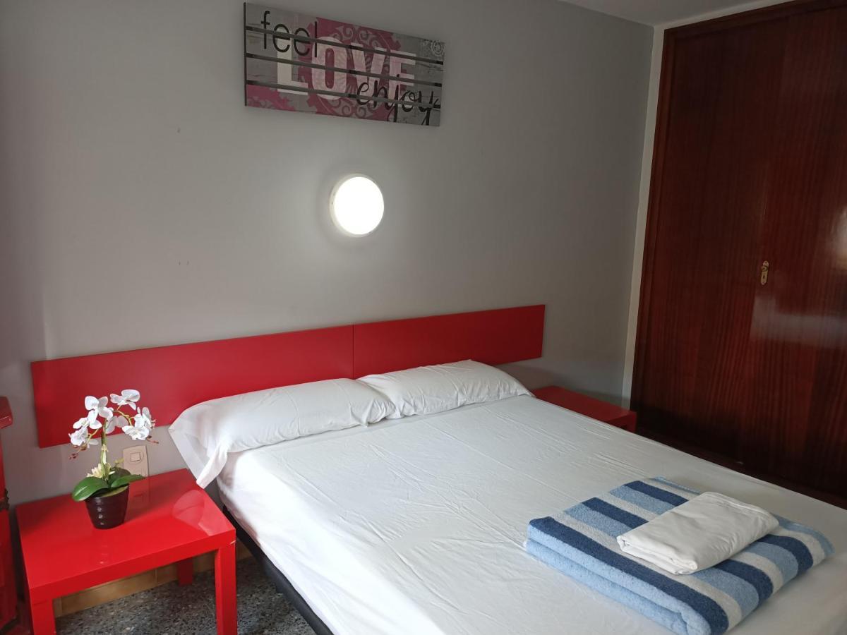 Piso Jover Alojamiento Para Mayores De 25 Anos !! Lloret de Mar Eksteriør billede
