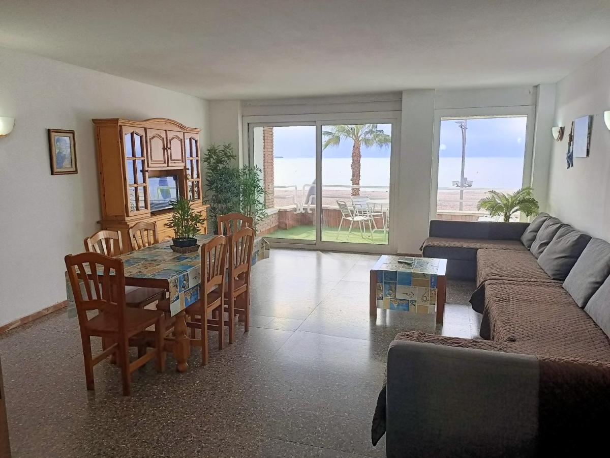 Piso Jover Alojamiento Para Mayores De 25 Anos !! Lloret de Mar Eksteriør billede